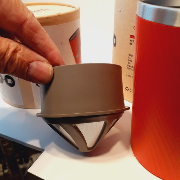 Cafflano Klassic Portable All in One Pour Over Manual Coffee Maker Red - Picture 3 of 12